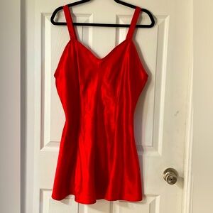 Red satin sexy nightgown women’s size X-Large in excellent condition